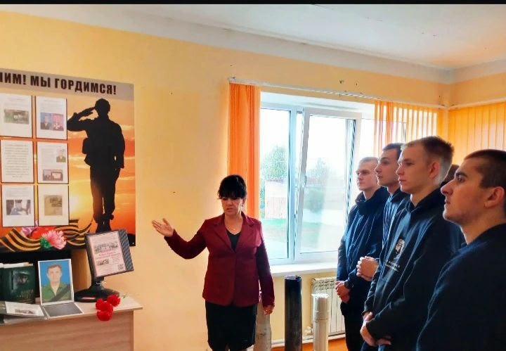 «Славе — не меркнуть. Традициям — жить!»